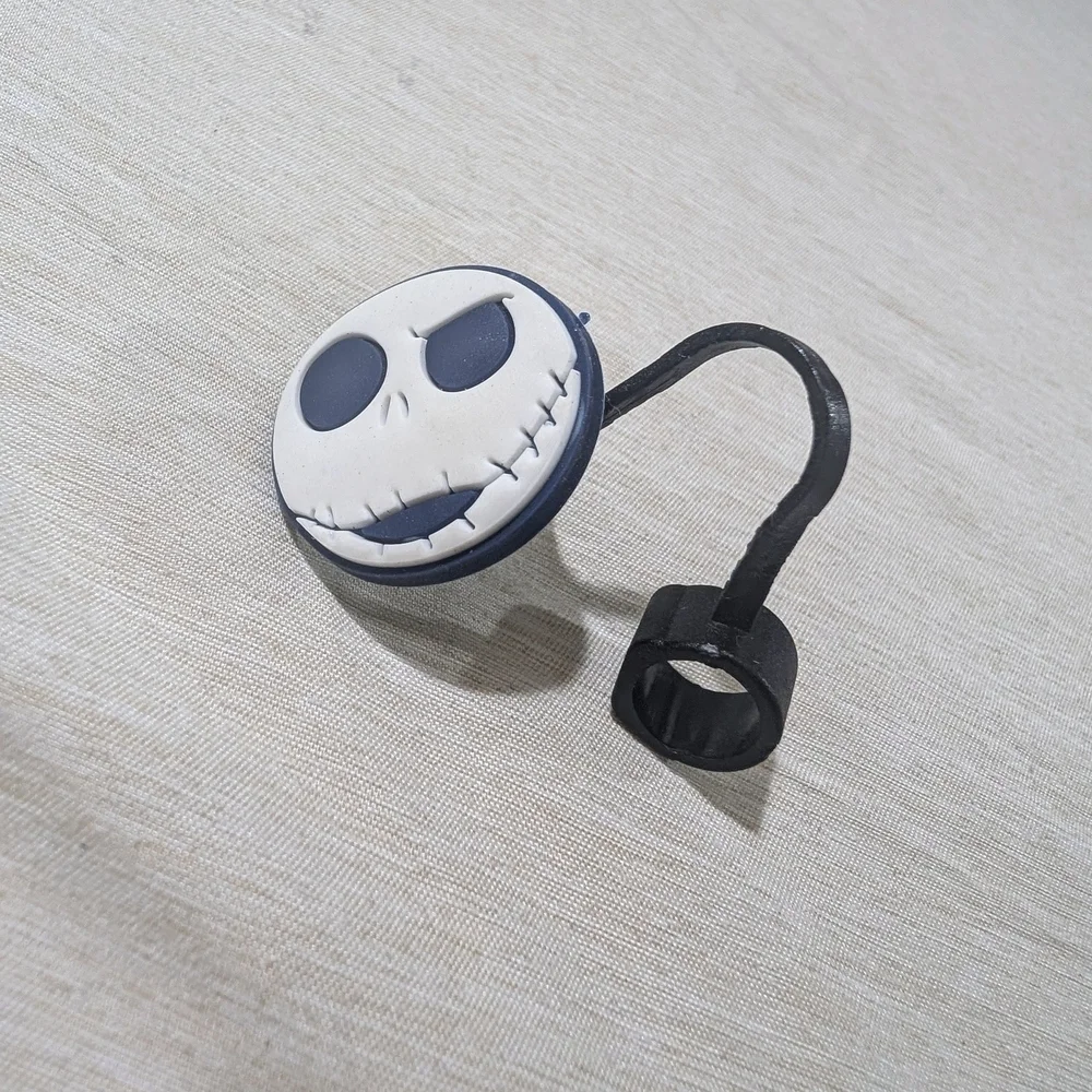 🎀 $5 Disney The Nightmare Before Christmas Black and White Straw Charm